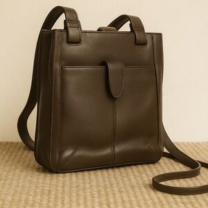 LEATHER COBY LIZ CLAIBORNE. BROWN BAG NWOT